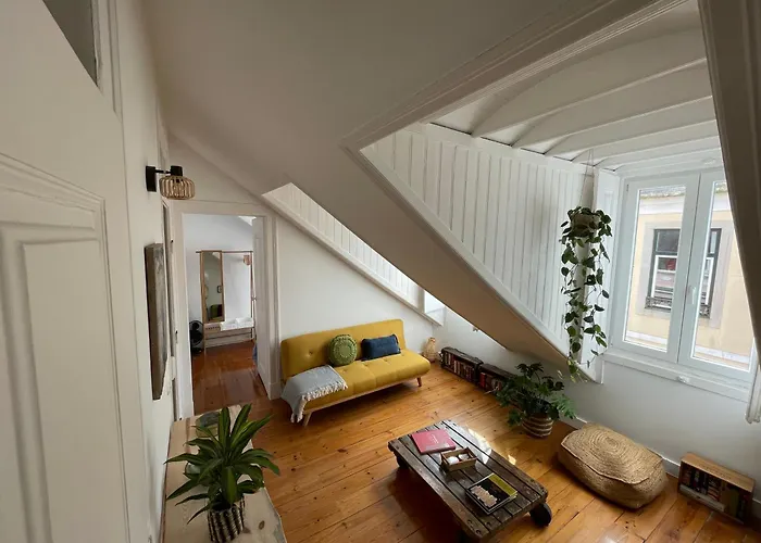Apartamento Cosy - Bairro Alto, Real *